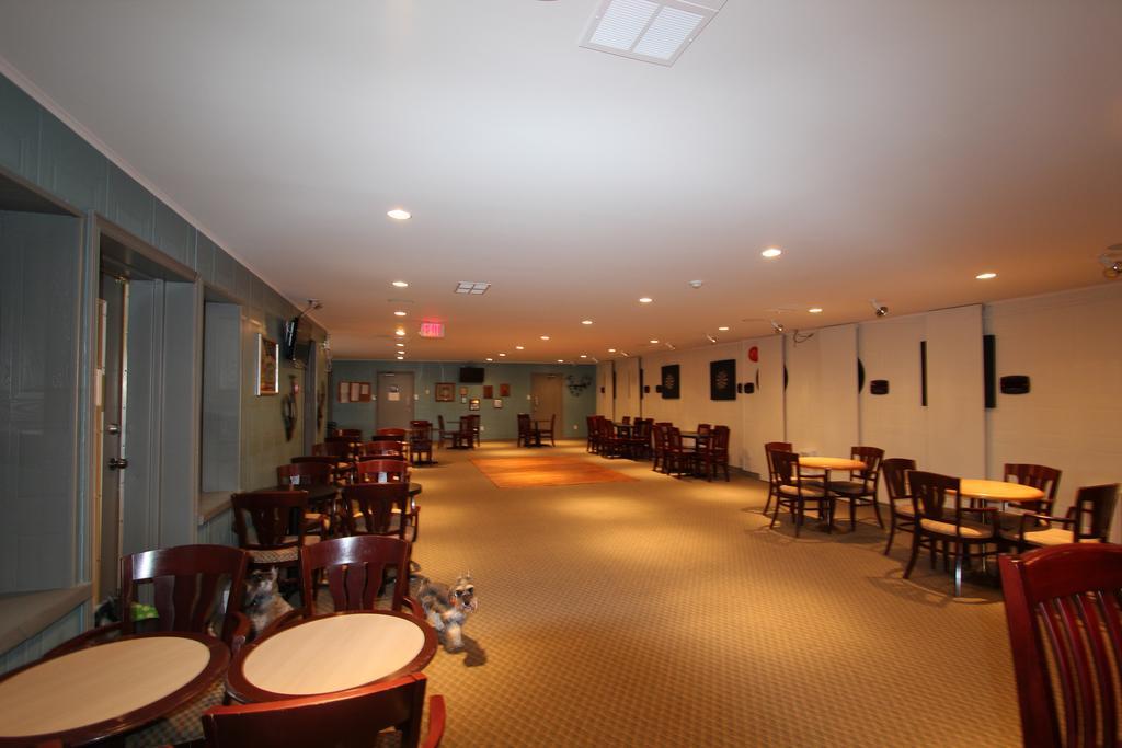 Hotel Mount Pearl Mount Pearl Park Екстер'єр фото