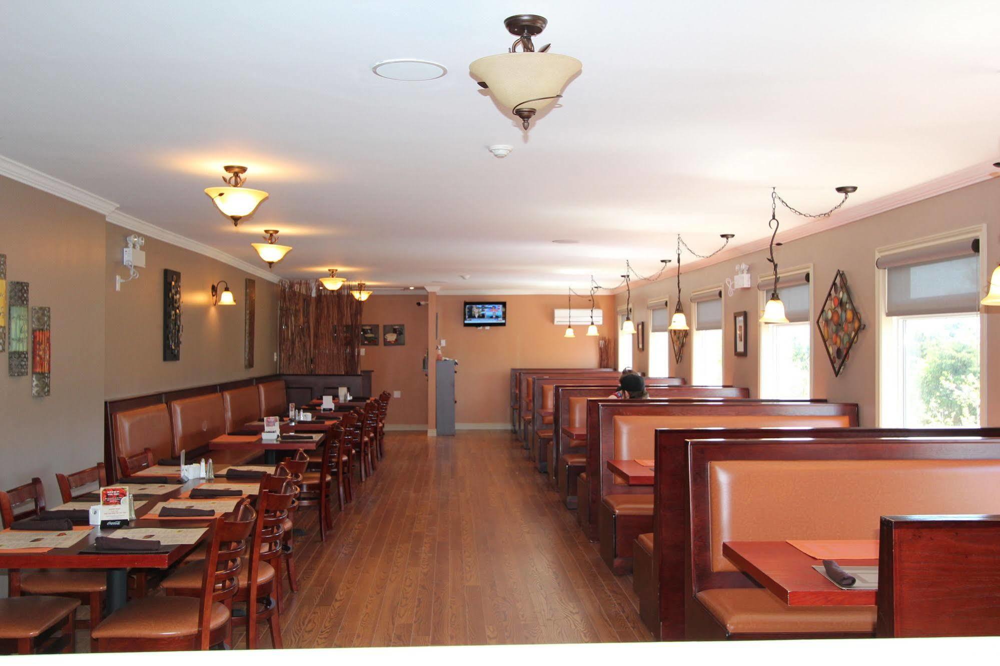 Hotel Mount Pearl Mount Pearl Park Екстер'єр фото