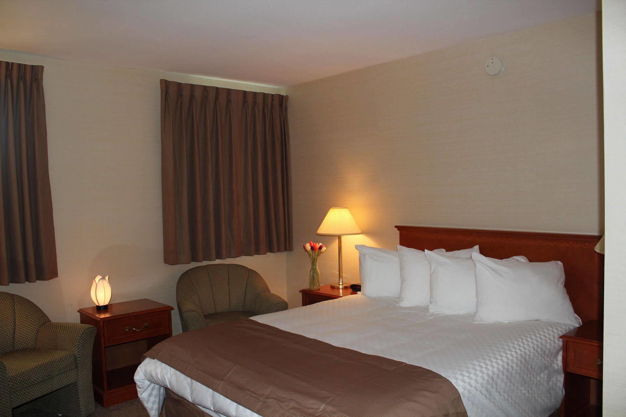 Hotel Mount Pearl Mount Pearl Park Екстер'єр фото