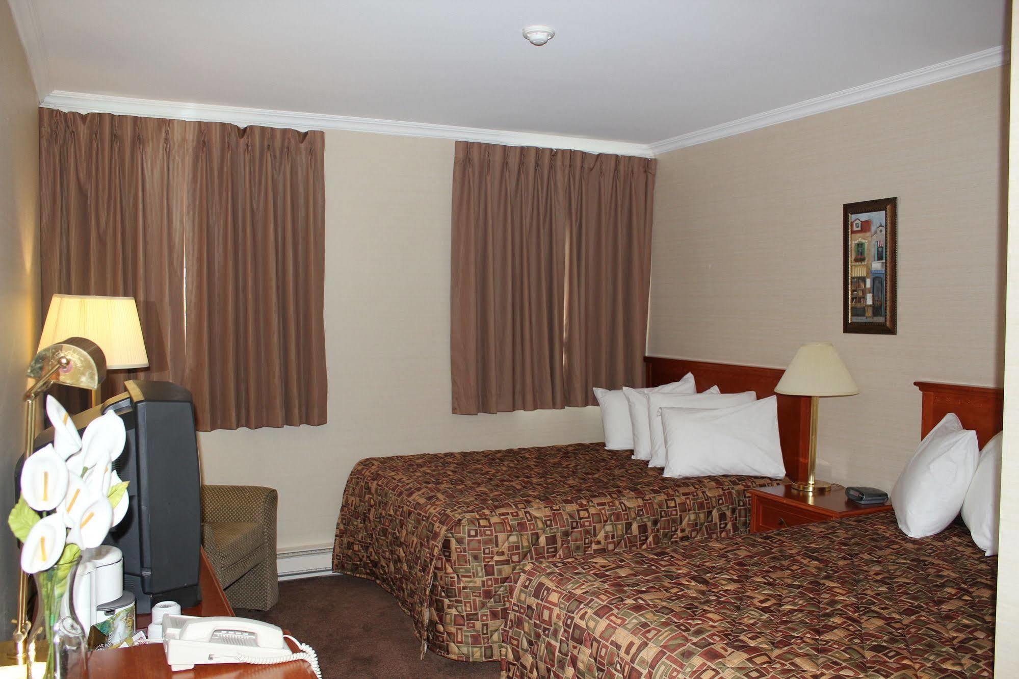 Hotel Mount Pearl Mount Pearl Park Екстер'єр фото